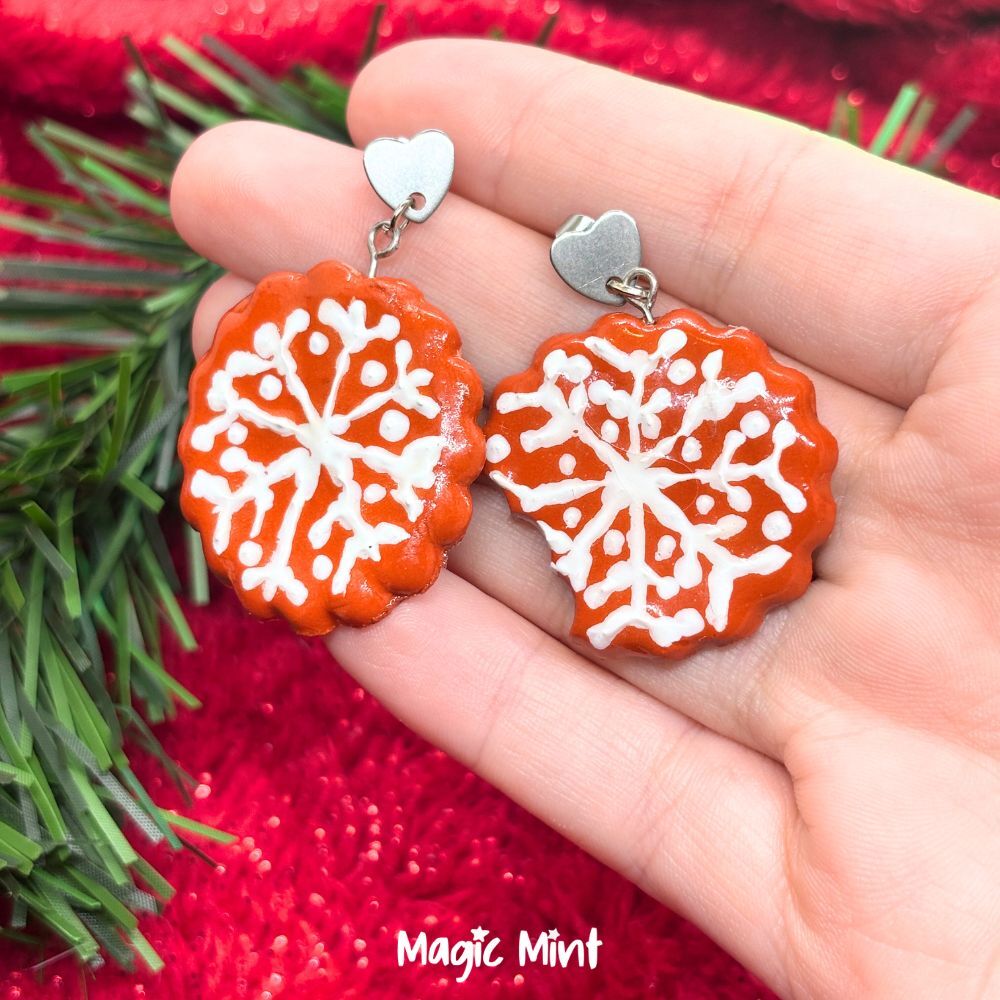 cercei in forma de fursecuri cu glazura